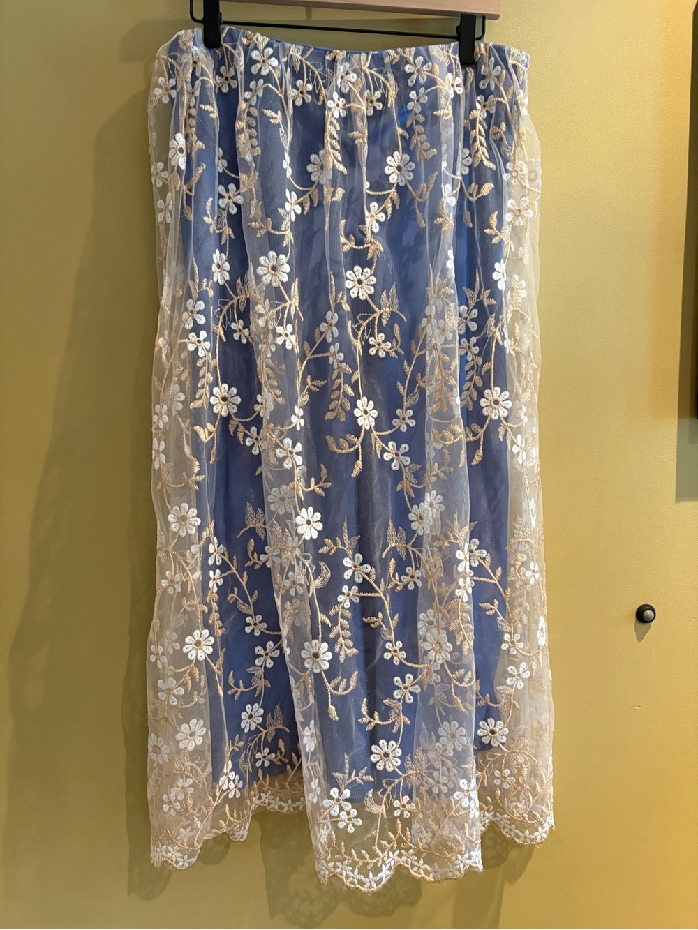 Beautiful mesh, embroidered overlay flowy skirt with blue underskirt, L
